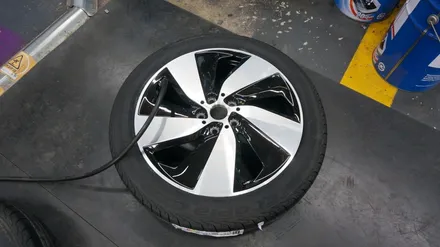 [순천타이어맥스] BMW+I3+휠복원+브리지스톤+3D얼라이먼트+호프만레이저바란스 / 순천, 여수, 광양
