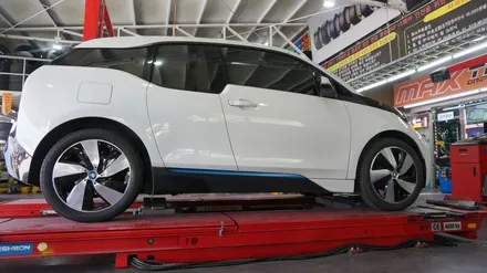 [순천타이어맥스] BMW+I3+휠복원+브리지스톤+3D얼라이먼트+호프만레이저바란스 / 순천, 여수, 광양