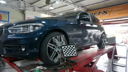 [순천타이어맥스] BMW+118D+마제스티KU50+225/45R17+3D얼라이먼트+진동바란스+캘리퍼도색 / 순천, 여수, 광양