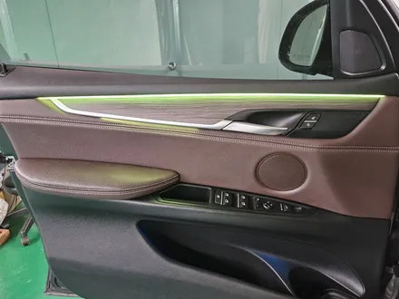 BMW X5 엠비언트 라이트 광량업 시공, RGB 블루투스 방식으로 실내 분위기 바꾸는 방법 / 부천시 도당동