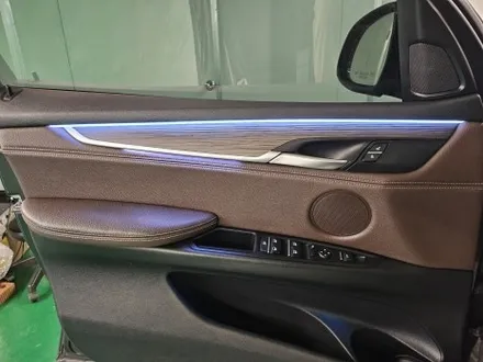 BMW X5 엠비언트 라이트 광량업 시공, RGB 블루투스 방식으로 실내 분위기 바꾸는 방법 / 부천시 도당동