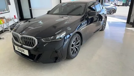 [청주 랩핑] BMW 520i 아이코닉글로우 랩핑 + 그릴 랩핑 + 블랙 유광 / 청주 흥덕구