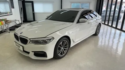 [청주 랩핑] BMW 520d 키드니그릴+ 에어덕트+ 블랙 유광+ 크롬죽이기 / 청주 흥덕구