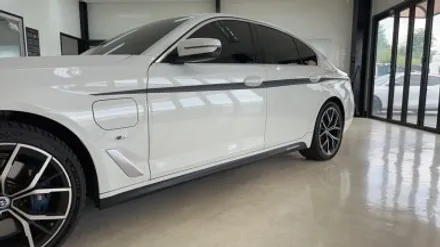 청주 랩핑, BMW 530e 순정 사이드 데칼 / 청주 흥덕구