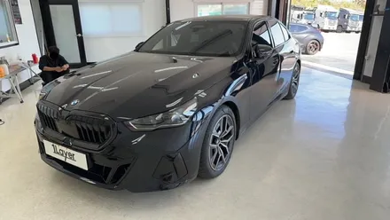 [청주 랩핑] BMW 520i 아이코닉글로우 랩핑 + 그릴 랩핑 + 블랙 유광 / 청주 흥덕구