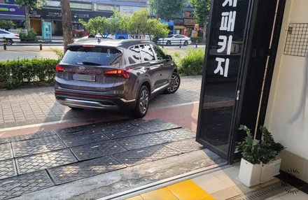 현대 싼타페 썬팅-루마버텍스중랑묵동점, 디티모터스/중랑구썬팅/썬팅잘하는곳/썬팅추천/DT MOTORS/버텍스700,900/PPF/유리막/블랙박스스 / 서울 중랑구 묵동