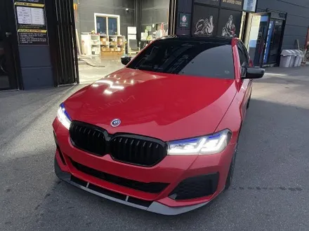 BMW 550i 카마인드레드 전체랩핑 시공 / 평택 통복동