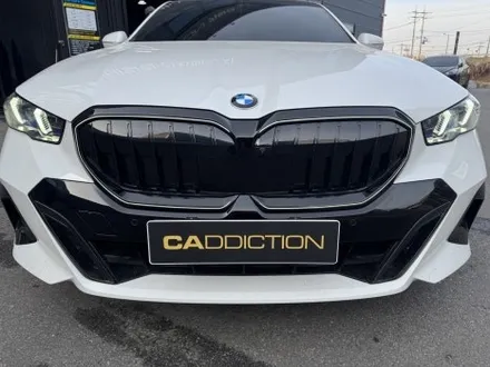 평택 BMW g60 5시리즈 아이코닉글로우 그릴랩핑 / 평택 통복동