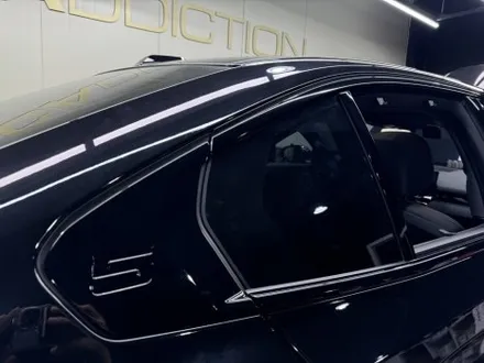 BMW 5시리즈 g60 평택에서 크롬딜리트 랩핑 시공 / 평택 통복동