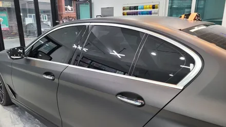 김해랩핑 장유랩핑 BMW G30 5시리즈 520d 전체랩핑 랩핑제거 재시공 무광블랙 / 김해, 부산, 창원