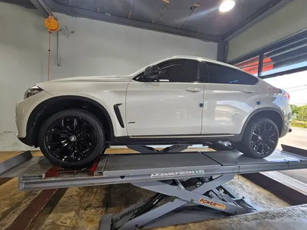 휠복원(휠수리) / 블랙유광휠도색 / BMW / X6 (F16) / 광주 광산구