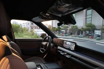 광주 신차 패키지 / EV9 스노우화이트펄 글라스틴트 레이니 블루 전체 25% VLT / 광주 광산