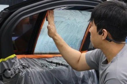 생고뱅 파노라마 럭스X / BMW G60 /  독보적인 퍼포먼스와 스타일을 갖춘 블랙미러룩 광주 썬팅 / 광주 광산