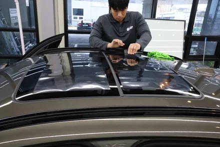 광주 파노라마 선루프 썬팅 / BMW X6 / 선루프는 정수리 바로 위라서 열 차단이 중요합니다. / 광주 광산