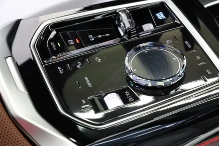 광주 실내 PPF, BMW I7 하이그로시와 디스플레이 보호 / 광주 광산