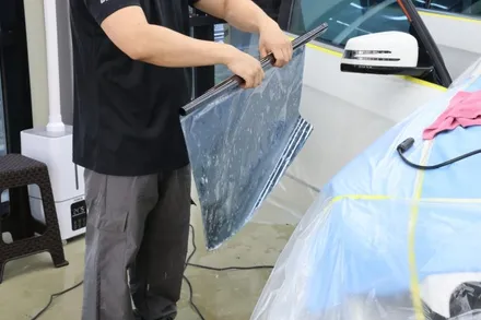벤츠 W212 E 클래스 / 글라스틴트 레이니 블루 / 광주 광산