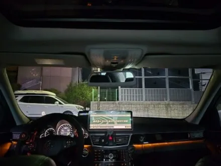 벤츠 W212 E 클래스 / 글라스틴트 레이니 블루 / 광주 광산