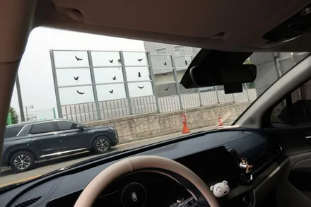 광주 앞유리 썬팅  스포티지 NQ5 글라스틴트 소나 / 광주 광산