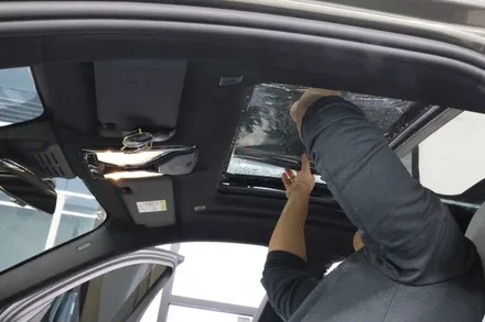 광주 파노라마 선루프 썬팅 / BMW X6 / 선루프는 정수리 바로 위라서 열 차단이 중요합니다. / 광주 광산