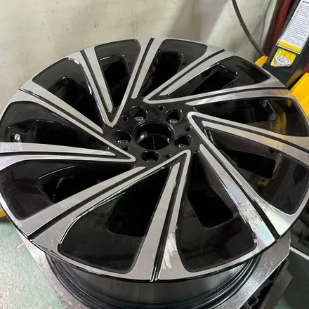 벤츠 W214 E300 익스클루시브 순정휠 휠복원 후 / 서울 서초