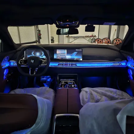 BMW G70 740I 바워스 엠비언트 스피커 커버 교체 / 경기 남양주