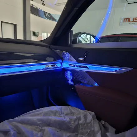 BMW G70 740I 바워스 엠비언트 스피커 커버 교체 / 경기 남양주
