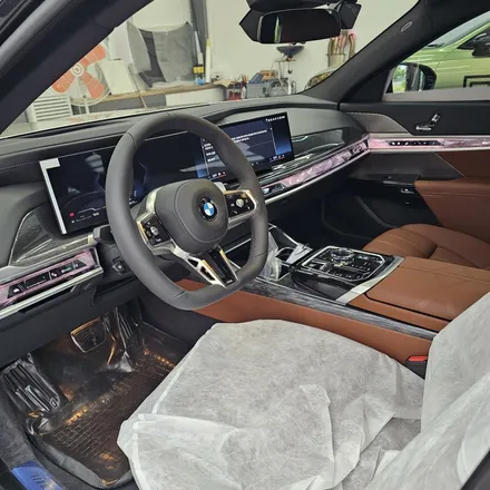 BMW G70 740I 바워스 엠비언트 스피커 커버 교체 / 경기 남양주