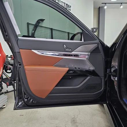 BMW G70 740I 바워스 엠비언트 스피커 커버 교체 / 경기 남양주