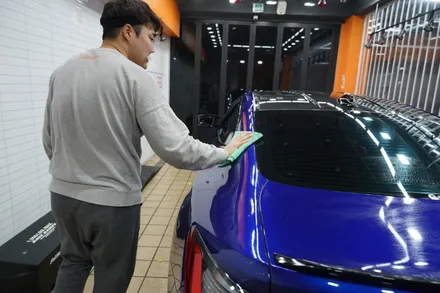BMW M4는 하단에도 하이그로시가 있어 유광 PPF 시공했습니다 / 하남, 광주, 송파