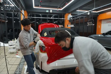 카마인 레드 필름으로 래핑하여 BMW M4를 강렬한 빨간차 만들기 / 하남, 광주, 송파