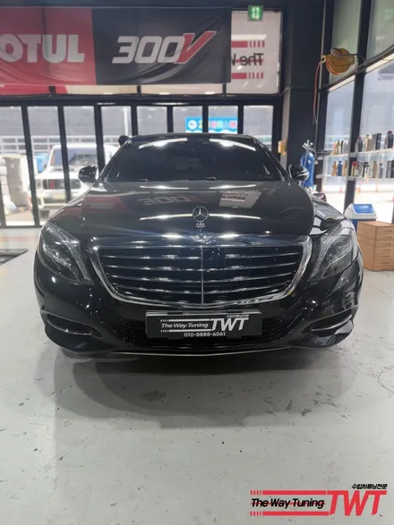 벤츠 W222 S500 전기형 → 후기형 마이바흐 컨버전 작업, 신품 언더커버까지 적용