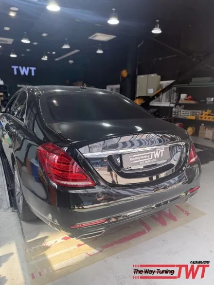 벤츠 W222 S500 전기형 → 후기형 마이바흐 컨버전 작업, 신품 언더커버까지 적용