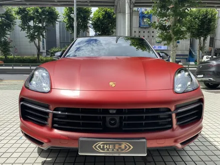 포르쉐 카이엔쿠페랩핑 사틴뱀파이어레드 전체랩핑으로 섹시하게 변신!![더에이치존] / 서울 송파구