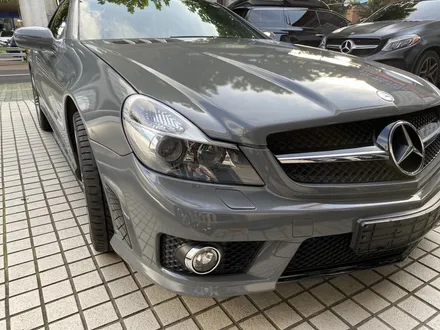 잠실랩핑전문  벤츠 sl63amg 공구리색상 전체랩핑 / 서울 송파구