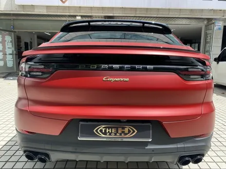 포르쉐 카이엔쿠페랩핑 사틴뱀파이어레드 전체랩핑으로 섹시하게 변신!![더에이치존] / 서울 송파구