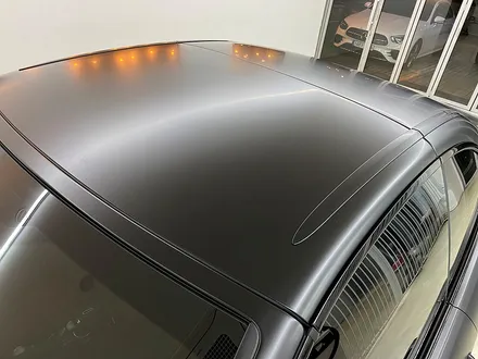 BMW M4 컨버터블 올랩핑 강력한 퍼포먼스를 연출하려면 사틴블랙 전체랩핑! / 서울 송파구
