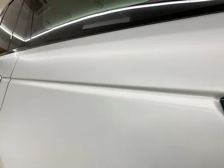 레인지로버 보그 블랙팩 전문 사틴펄프로즌바닐라 전체랩핑과 블랙팩의 화려한 조화 / 서울 송파구