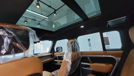 승차감이 남다른 오프로더 SUV. 디펜더110 썬팅. 글라스틴트 산타나로 가득 채우다. / 부산 금정