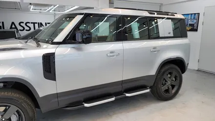 승차감이 남다른 오프로더 SUV. 디펜더110 썬팅. 글라스틴트 산타나로 가득 채우다. / 부산 금정