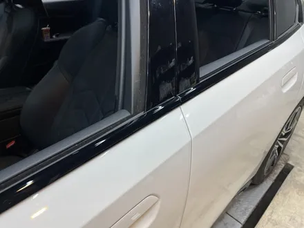 [포항 대잠동 랩핑] BMW5 몰딩 광택 붕괴로 입고 / 경남 포항