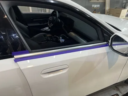 [포항 대잠동 랩핑] BMW5 몰딩 광택 붕괴로 입고 / 경남 포항