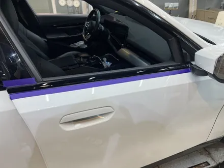 [포항 대잠동 랩핑] BMW5 몰딩 광택 붕괴로 입고 / 경남 포항