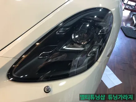 라이트필름 전문점 튜닝가라지의 포르쉐 박스터718S                      헤드라이트보호와  간지 까지~!! / 창원 의창구