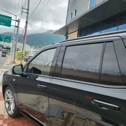 캐딜락 에스컬레이드에 후퍼옵틱 드레이와 프나세 조합의 윈도우 틴팅 시공 / 창원시 성산구