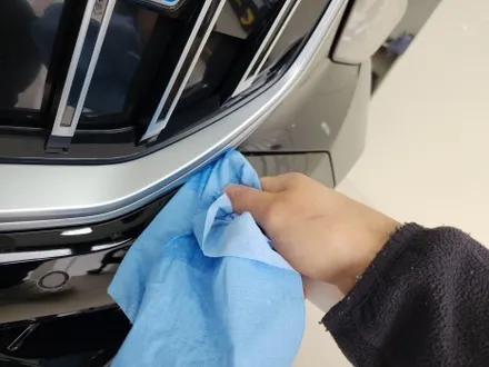 풀체인지 된 신형 BMW I5(G60) 크롬죽이기 그릴 랩핑 시공 / 창원시 성산구