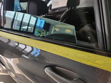 창원 BMW 6GT 윈도우 서라운드 몰딩 크롬죽이기 랩핑 시공해서 물때 방지하세요 / 창원시 성산구