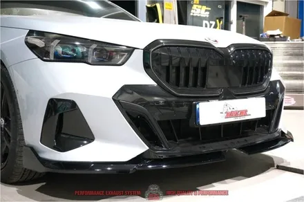 BMW G60 5시리즈 530I M카본 듀얼 머플러팁 퍼포먼스 프론트립 드라이 카본 미러커버 스포일러 튜닝
