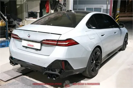 BMW G60 5시리즈 530I M카본 듀얼 머플러팁 퍼포먼스 프론트립 드라이 카본 미러커버 스포일러 튜닝