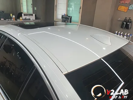 부산 랩핑 BMW 5시리즈 크롬 죽이기와 루프스킨 / 부산시 강서구