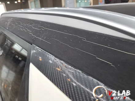 부산 랩핑 제거 티볼리 투톤 랩핑 재시공 / 부산시 강서구